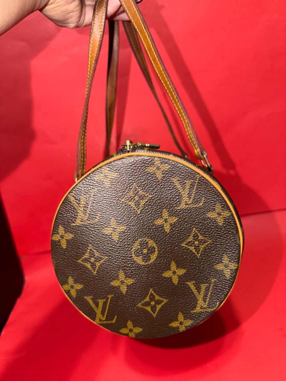 LOUIS VUITTON Papillon Handbag - Picture 4 of 11